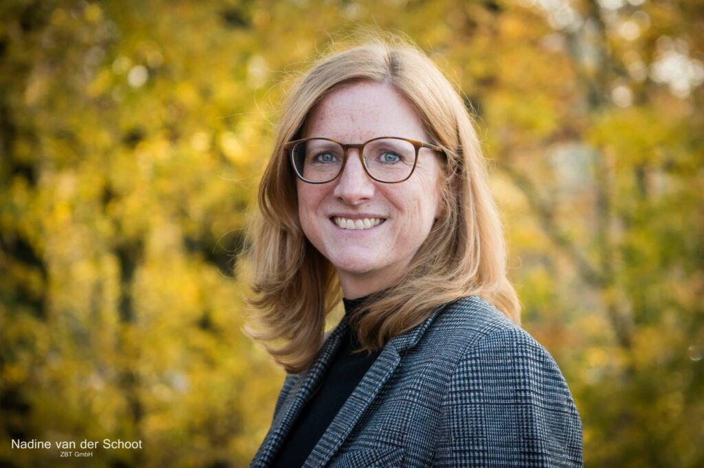 Porträt von Astrid Goischke.