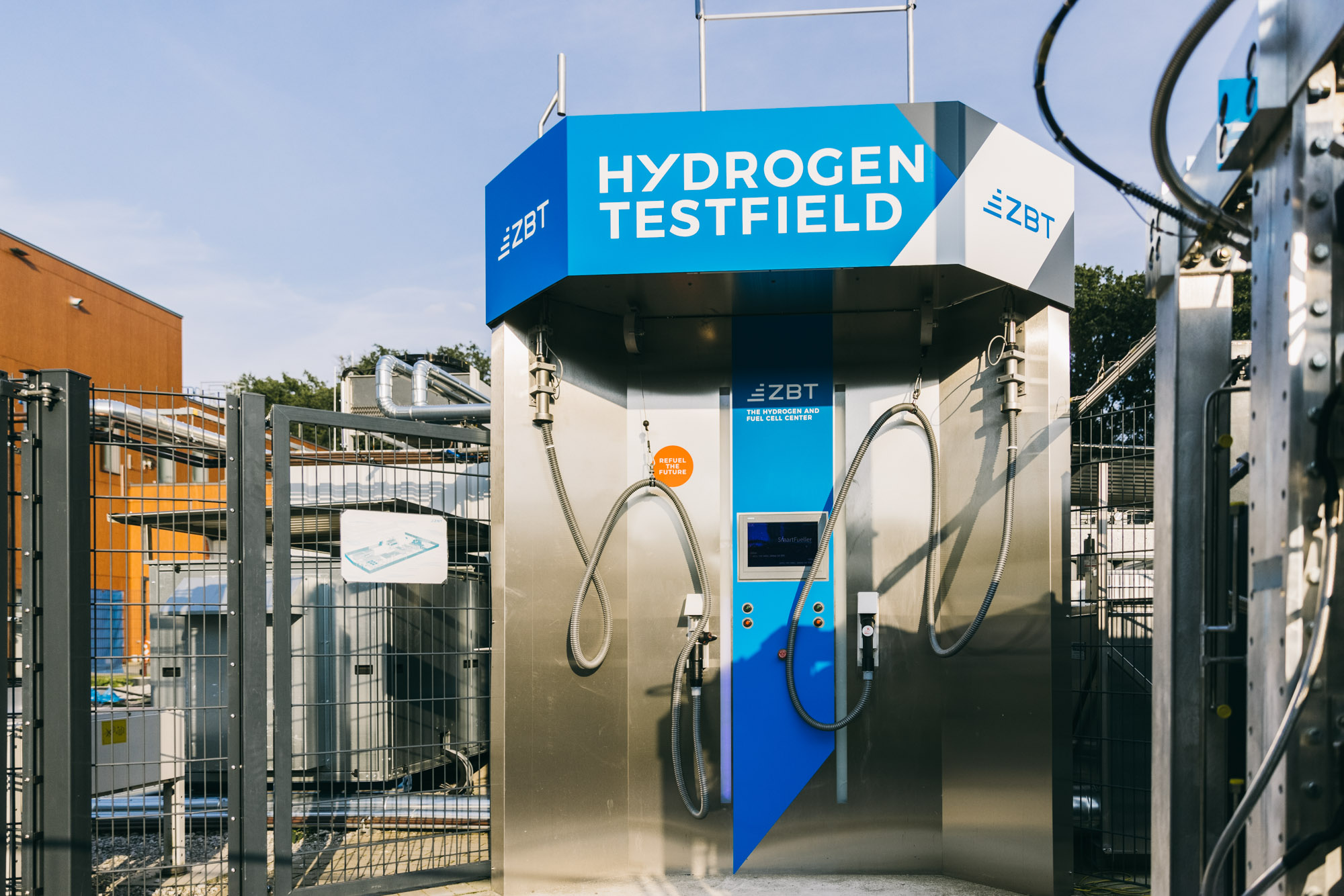 Hauptdispenser der Wasserstoff-Testtankstelle am ZBT