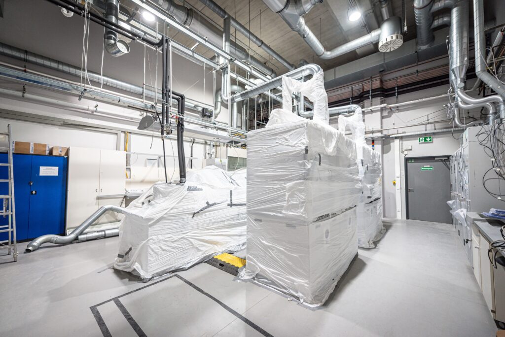 High-tech for the Hy-Lab: the hydrogen quality laboratory at ZBT has also been given more than just new wall paint.

