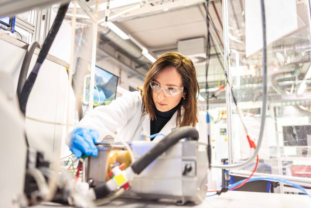 Miriam Hesse, Elektrolyseteststand