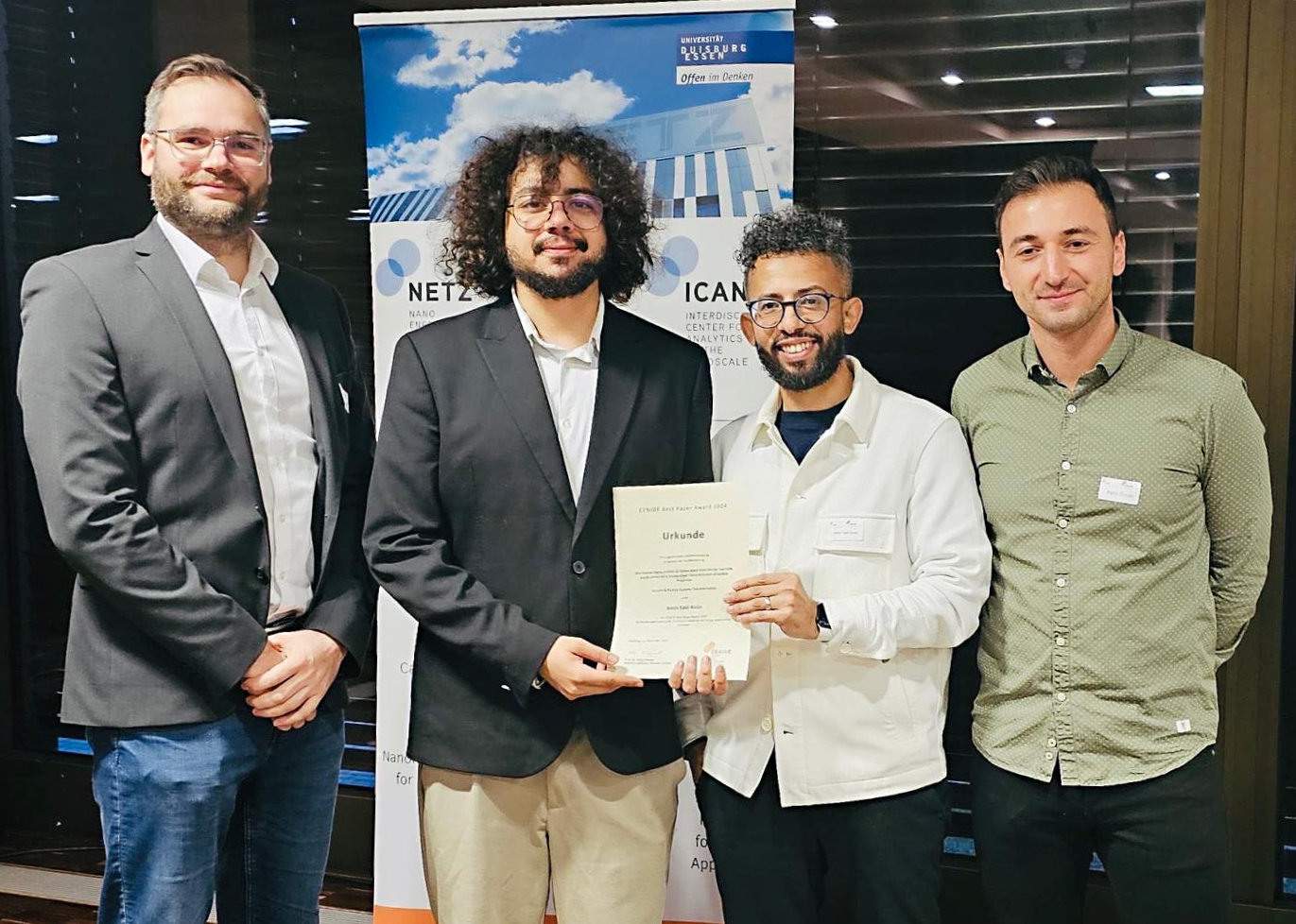 Gruppenbild mit Preisträgern des CENIDE Best Paper Award 2024: v.l.n.r. Thomas Lange, Adib Caidi, Amin S. Amin, Fatih Özcan