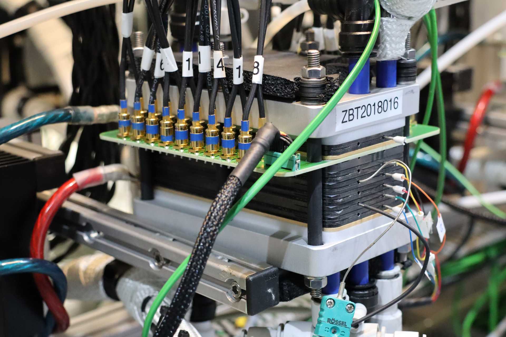 Teststand mit einem Brennstoffzellenstapel